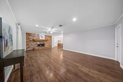 1809 Glenbrook Drive, Irving, TX 75061 - Photo 11