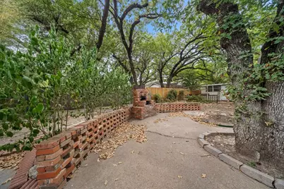 1809 Glenbrook Drive, Irving, TX 75061 - Photo 3