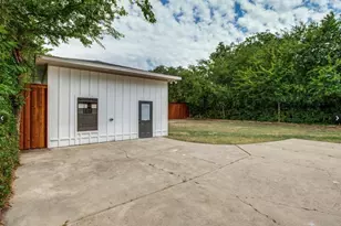 6811 Walnut Hill Ln, Dallas, TX 75230 - Photo 29