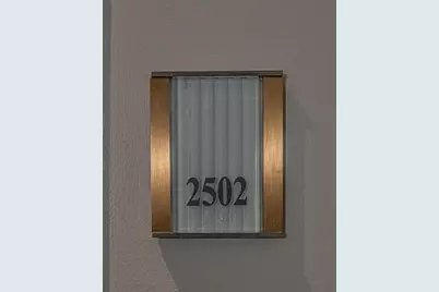 500 Throckmorton Street #2502, Fort Worth, TX 76102 - Photo 3