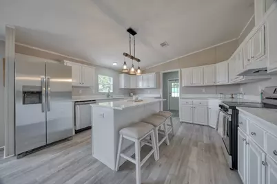 142 Vz County Road 4830, Ben Wheeler, TX 75754 - Photo 11