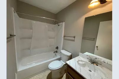 5601 Hearthwood Court, Arlington, TX 76016 - Photo 9