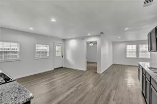 5504 James Ave, Fort Worth, TX 76115 - Photo 13