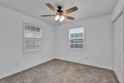 5504 James Avenue, Fort Worth, TX 76115 - Photo 5