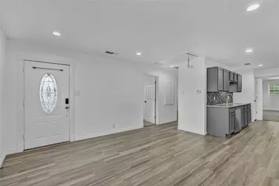 5504 James Avenue, Fort Worth, TX 76115 - Photo 5