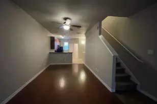 910 Glenn Crossett St, Arlington, TX 76010 - Photo 3