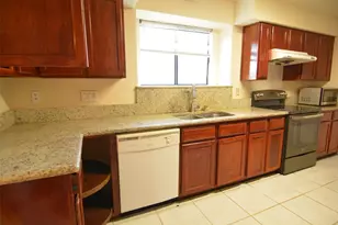 210 W Apollo Rd, Garland, TX 75040 - Photo 3