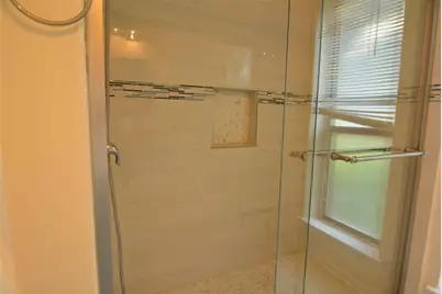 210 W Apollo Road, Garland, TX 75040 - Photo 17