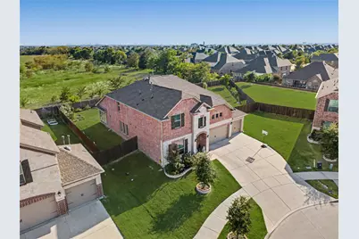 10011 Sovereign Drive, Frisco, TX 75035 - Photo 5
