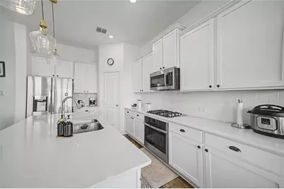 10011 Sovereign Drive, Frisco, TX 75035 - Photo 17