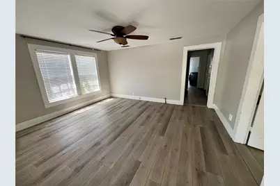 303 N 4th Street, Midlothian, TX 76065 - Photo 3