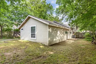 1010 E Cherry St, Sherman, TX 75090 - Photo 25