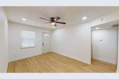 614 W Heard Street #8, Cleburne, TX 76033 - Photo 3
