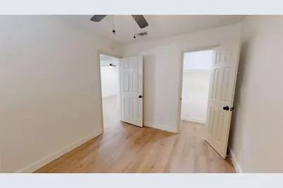 614 W Heard Street #8, Cleburne, TX 76033 - Photo 9