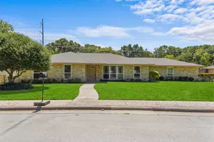336 Woodbrook Dr, DeSoto, TX 75115 - Photo 1