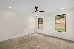 2203 Christine Dr, Granbury, TX 76048 - Photo 21