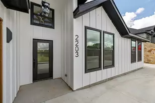 2203 Christine Dr, Granbury, TX 76048 - Photo 3