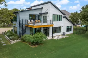 708 Clear Water Ct, Corsicana, TX 75109 - Photo 3