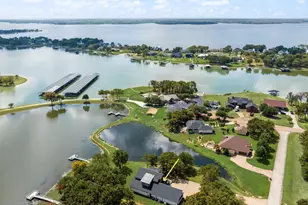 708 Clear Water Ct, Corsicana, TX 75109 - Photo 39