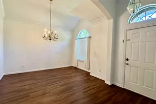 808 Pinnacle Cir, Lewisville, TX 75077 - Photo 11