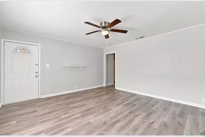 904 Bales Street, Cleburne, TX 76033 - Photo 11