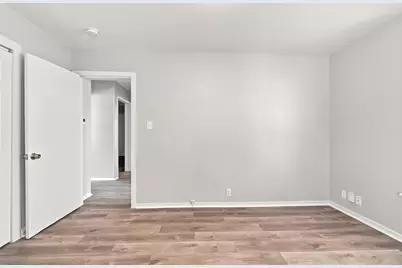 904 Bales Street, Cleburne, TX 76033 - Photo 25