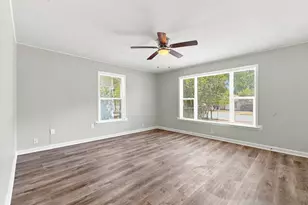 904 Bales St, Cleburne, TX 76033 - Photo 9