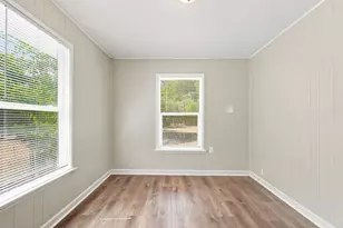 904 Bales St, Cleburne, TX 76033 - Photo 31