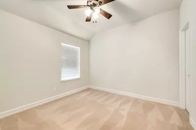 601 Elm Creek Drive, Lewisville, TX 75056 - Photo 9