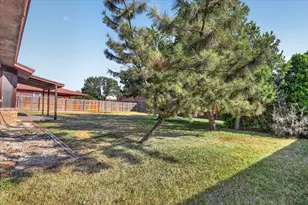 208 Asbury Dr, Saginaw, TX 76179 - Photo 37