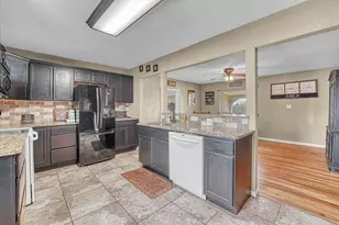 125 Harrison St, Vernon, TX 76384 - Photo 11