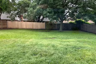 1225 Eaton Ln, Grapevine, TX 76051 - Photo 21