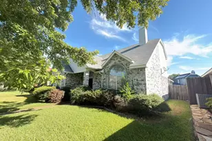 2918 Lake Valley Dr, Garland, TX 75040 - Photo 33
