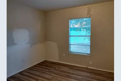 2909 Wood Thrush Street, Grand Prairie, TX 75052 - Photo 3