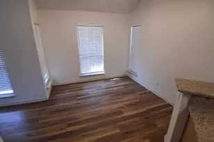 404 Benjamin Ln, Arlington, TX 76002 - Photo 5