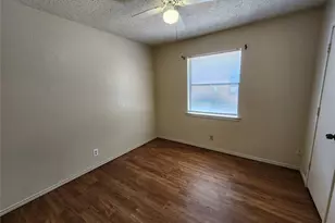 6702 S Creek Dr, Fort Worth, TX 76133 - Photo 17