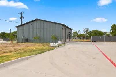 108 E 6th Street, Justin, TX 76247 - Photo 27