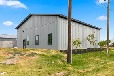 108 E 6th Street, Justin, TX 76247 - Photo 31