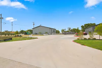 108 E 6th Street, Justin, TX 76247 - Photo 29