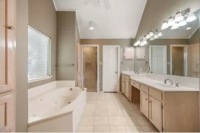 1339 Hidden Glen, Southlake, TX 76092 - Photo 17