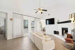 8421 Liberty Ln, Rowlett, TX 75089 - Photo 5