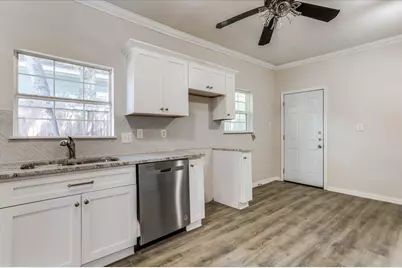 930 S Vernon Avenue, Dallas, TX 75208 - Photo 11