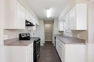 3703 French Wood Dr, Arlington, TX 76016 - Photo 5