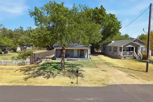 210 E Main St, Celina, TX 75009 - Photo 1