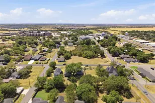 210 E Main St, Celina, TX 75009 - Photo 9