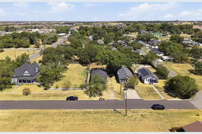 210 E Main Street, Celina, TX 75009 - Photo 3