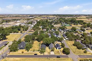 210 E Main St, Celina, TX 75009 - Photo 7