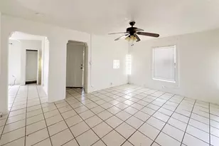 911 Alice St, Trinidad, TX 75163 - Photo 5