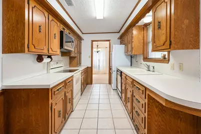 925 Bradley Drive, Athens, TX 75751 - Photo 13