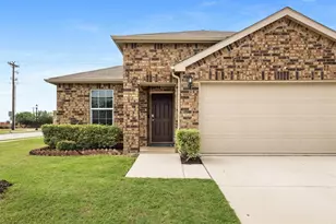 1914 Waggoner Dr, Aubrey, TX 76227 - Photo 3